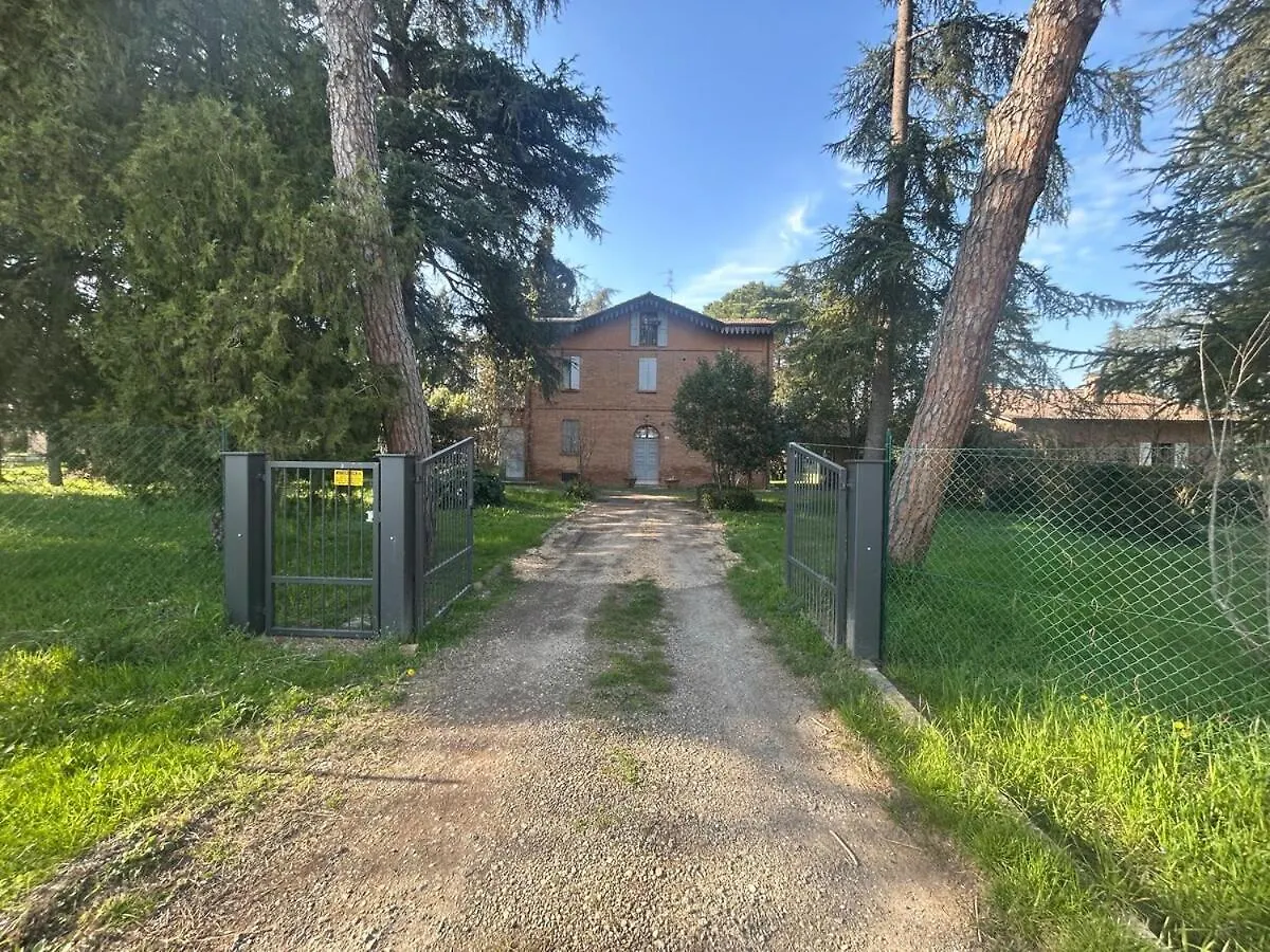 La Rivazza Apartment - Autodromo- Private Parking Imola