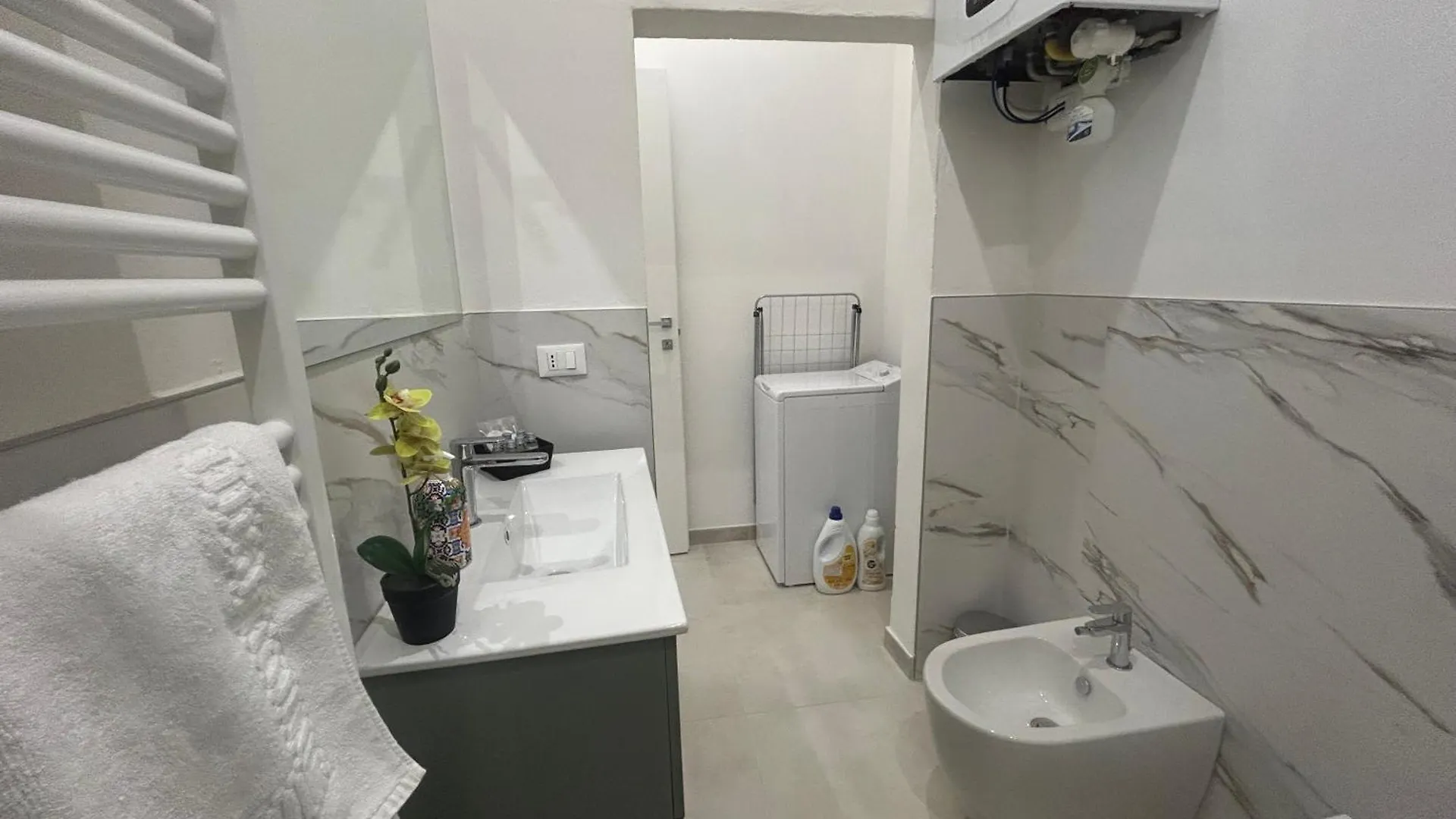 La Rivazza Apartment - Autodromo- Private Parking Imola Italy