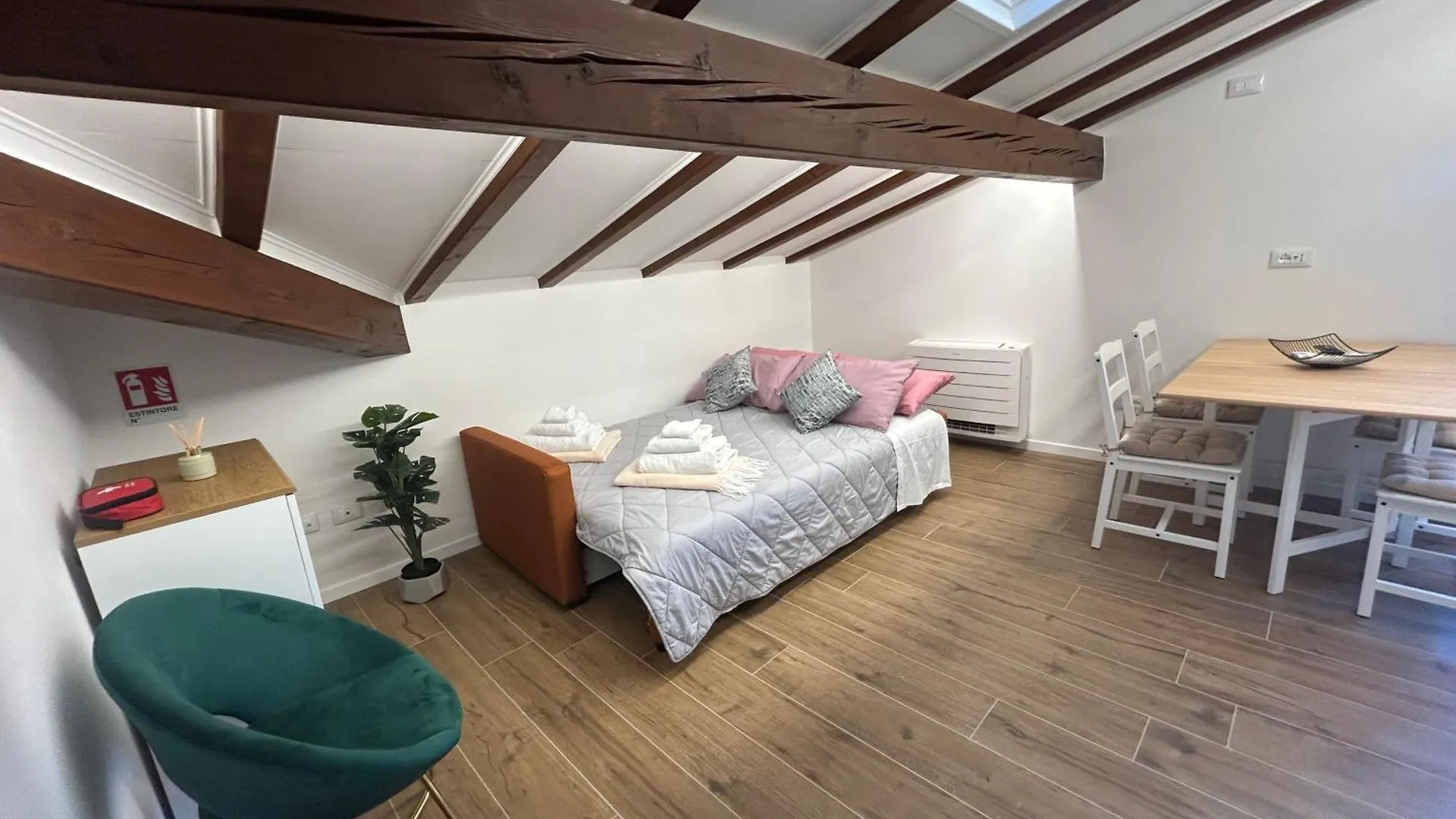 La Rivazza Apartment - Autodromo- Private Parking Imola
